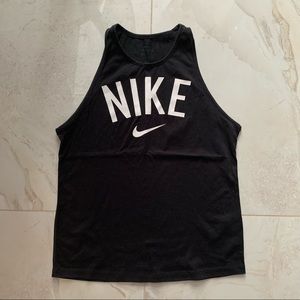 Nike Sportswear Women's Essentials Muscle Tank